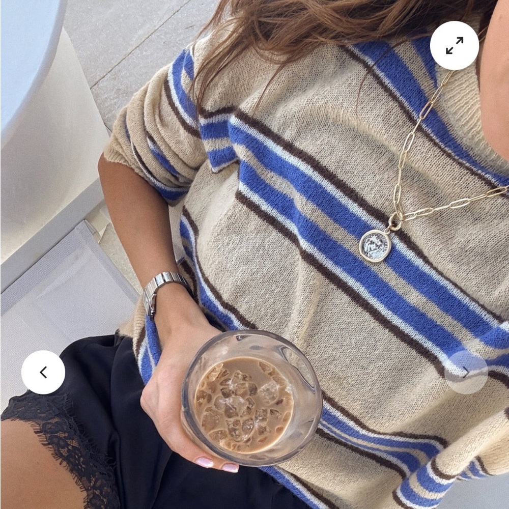 Vestique yellow and blue striped sweater